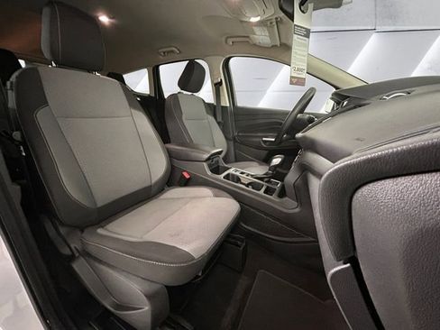 Used 2018 Ford Escape SE w/ SE Sync 3 Package AWD/4WD image 14