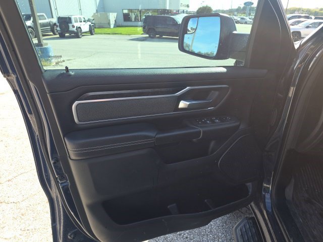Used 2022 RAM 1500 Big Horn AWD/4WD image 16