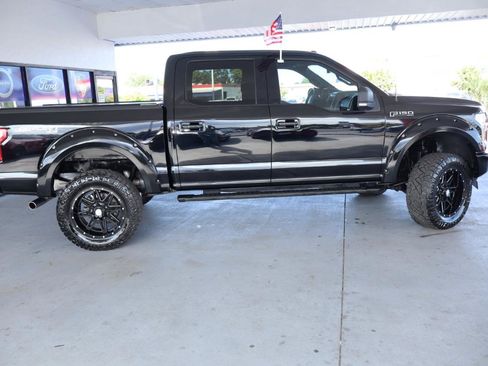 Used 2017 Ford F150 XLT w/ Equipment Group 302A Luxury AWD/4WD image 4