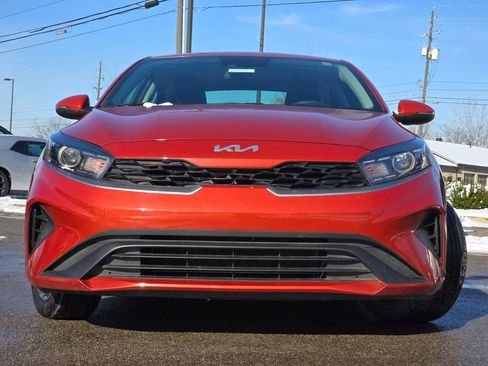 Used 2023 Kia Forte LXS w/ LXS Technology Package image 9