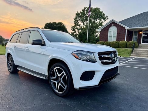 Used 2018 Mercedes-Benz GLS 550 4MATIC image 11