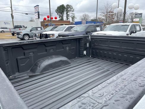 Used 2024 Chevrolet Silverado 2500 LT image 12