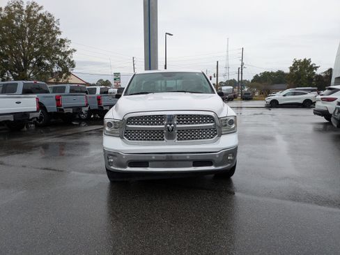 Used 2017 RAM 1500 Laramie w/ Convenience Group image 8