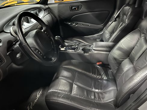 Used 2001 Chrysler Prowler image 8