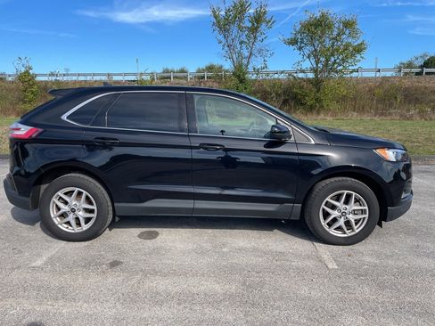 Certified 2023 Ford Edge SEL w/ Convenience Package image 4