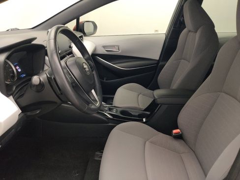Used 2020 Toyota Corolla SE FWD image 17
