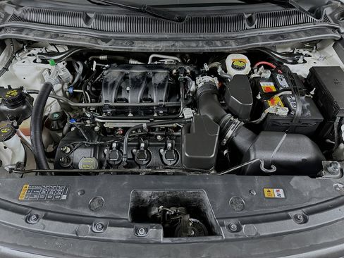 Used 2019 Ford Explorer XLT w/ Equipment Group 202A image 30