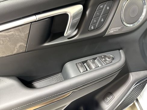 Used 2026 Buick Enclave Avenir w/ Super Cruise Package AWD/4WD image 22