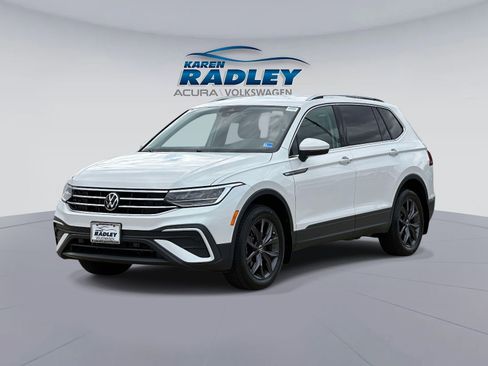 Used 2023 Volkswagen Tiguan SE image 5