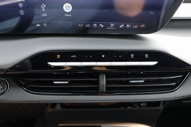 New 2026 Buick Enclave Avenir w/ Super Cruise Package FWD image 24