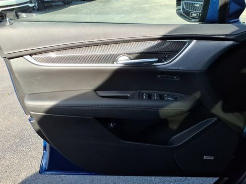 Certified 2025 Cadillac XT5 Sportv AWD/4WD image 25