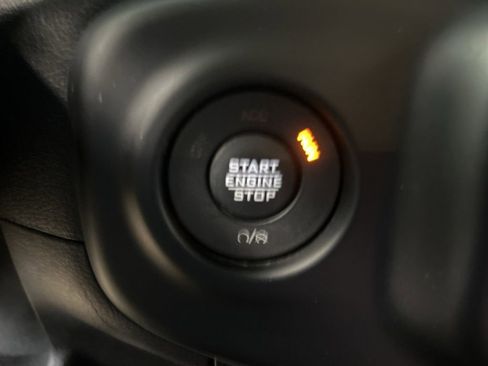 Certified 2021 Jeep Wrangler Unlimited Sport image 41