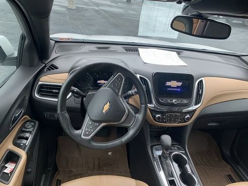Used 2023 Chevrolet Equinox Premier image 13
