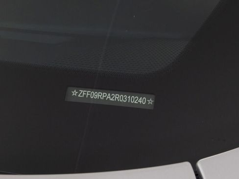 Used 2024 Ferrari Roma Spider image 28