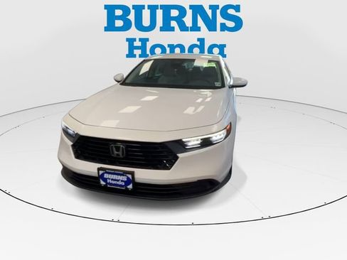 Certified 2023 Honda Accord LX image 3