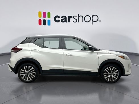 Used 2023 Nissan Kicks SV FWD image 6