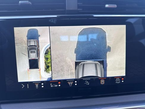 Used 2024 GMC Sierra 1500 Denali Ultimate image 28