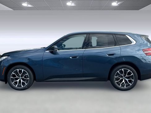 Used 2025 BMW X3 xDrive30i w/ Convenience Package image 2