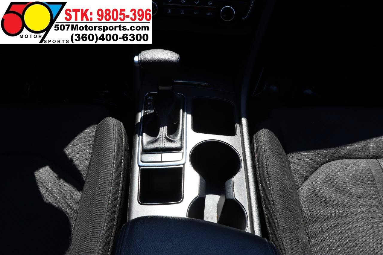 Used 2017 Kia Optima LX w/ Option Group 014 FWD image 18