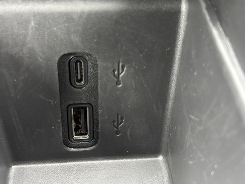 New 2026 GMC Acadia AT4 w/ LPO, Floor Liner Package image 21