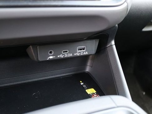 Used 2025 Subaru Crosstrek 2.5i Limited w/ Crosstrek Mirror Package image 31