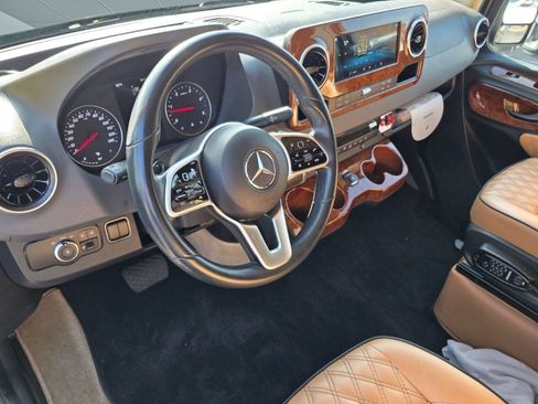 Used 2019 Mercedes-Benz Sprinter 170 image 23