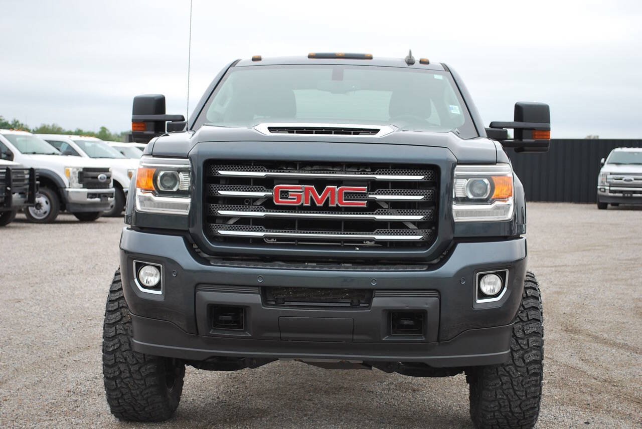 Used 2018 GMC Sierra 2500 SLT w/ Duramax Plus Package AWD/4WD image 10