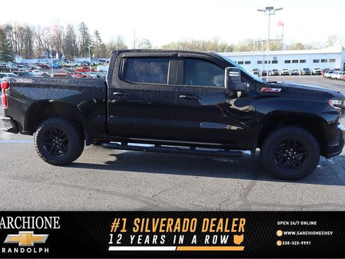 Used 2021 Chevrolet Silverado 1500 LT Trail Boss w/ Convenience Package II AWD/4WD image 1