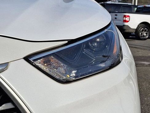Certified 2023 Toyota Highlander XLE image 30
