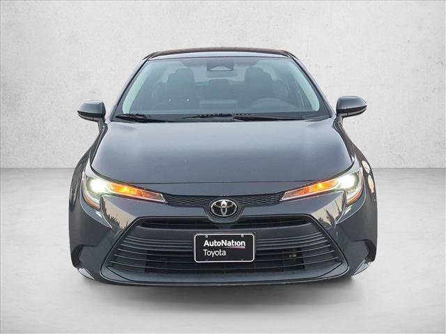 Used 2023 Toyota Corolla LE FWD image 2