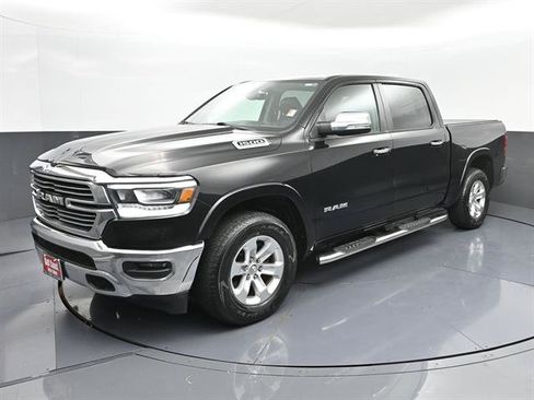 Used 2019 RAM 1500 Laramie AWD/4WD image 1