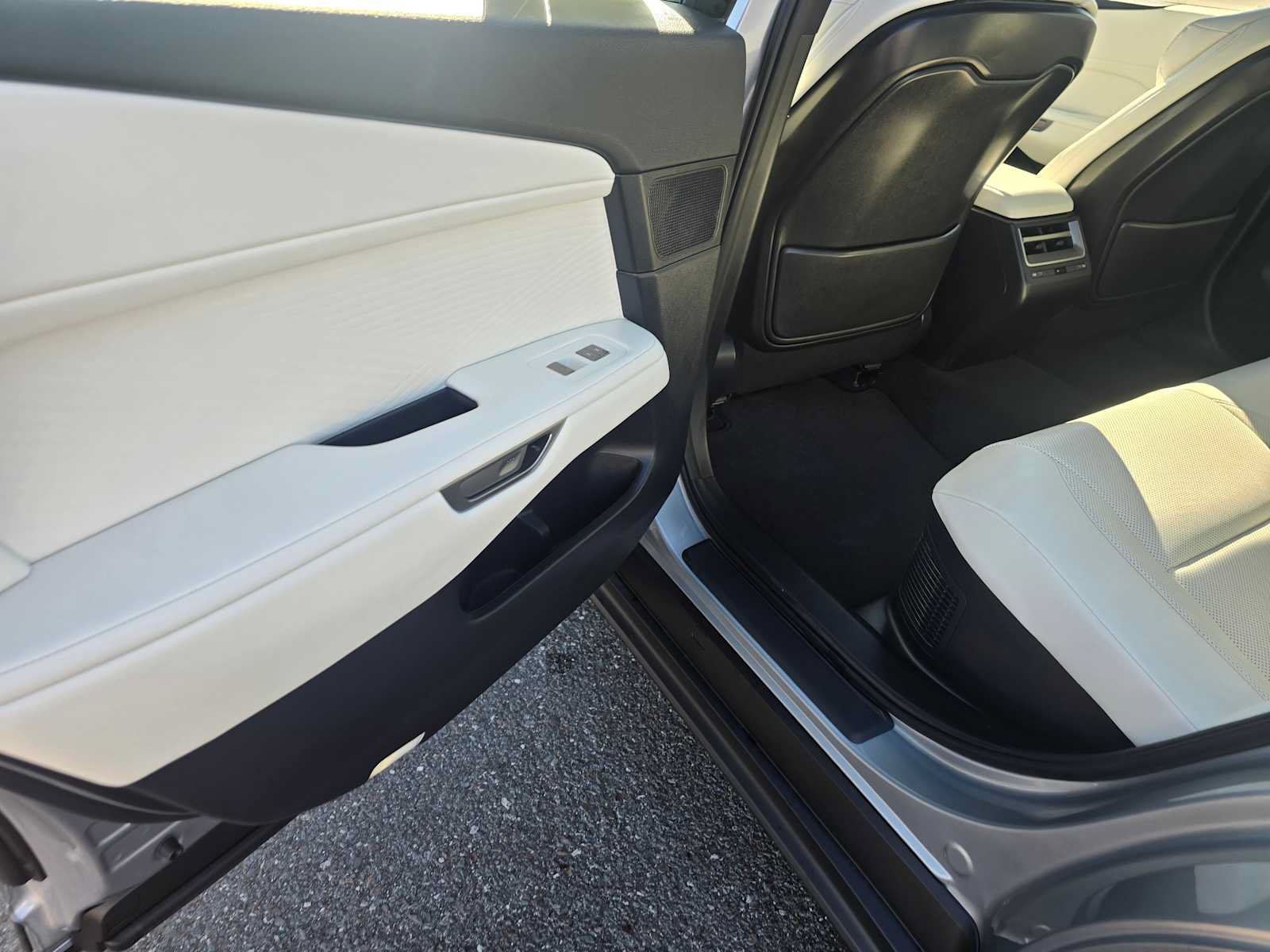 New 2026 Lexus ES 350h FWD image 16
