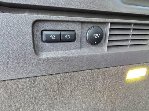 Used 2016 Lincoln MKX Reserve w/ Climate Package image 36