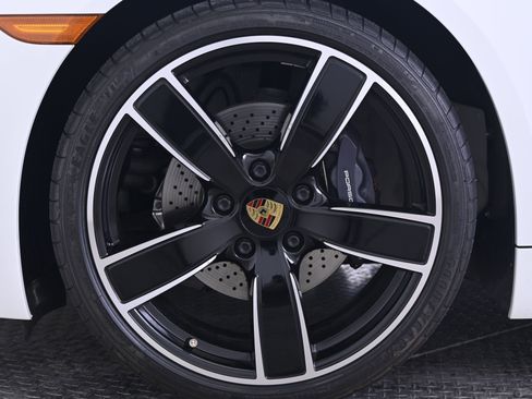 Certified 2019 Porsche 718 Cayman image 11