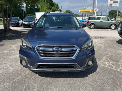 Used 2019 Subaru Outback 2.5i Limited AWD/4WD image 6