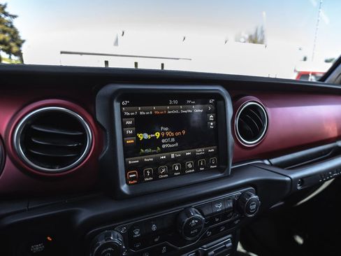 Used 2019 Jeep Wrangler Unlimited Rubicon AWD/4WD image 13