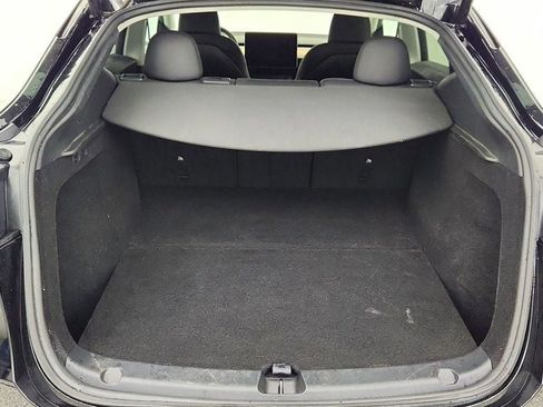 Used 2023 Tesla Model Y Long Range image 27