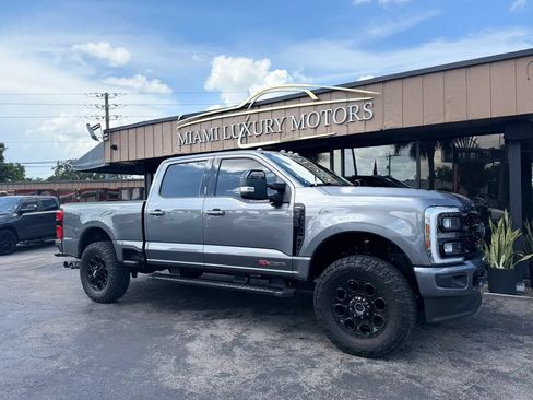 Used 2024 Ford F250 Lariat w/ Lariat Ultimate Package AWD/4WD image 1