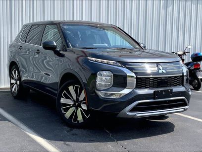Used 2025 Mitsubishi Outlander SE