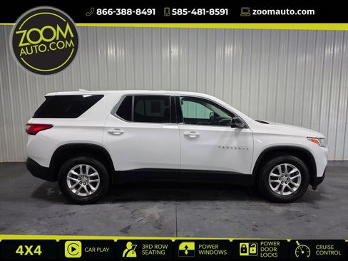 Used 2021 Chevrolet Traverse LS AWD/4WD image 1