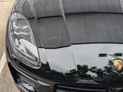 Certified 2025 Porsche Macan image 12