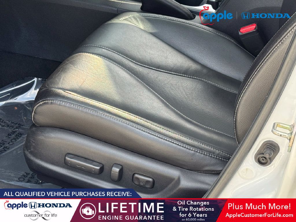 Used 2020 Acura ILX w/ Premium Package FWD image 8