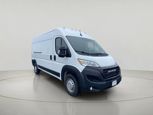 Used 2025 RAM ProMaster 2500 w/ Convenience Group FWD image 1