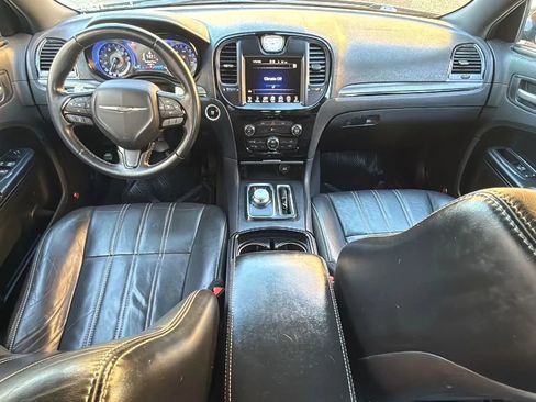 Used 2016 Chrysler 300 S RWD image 28