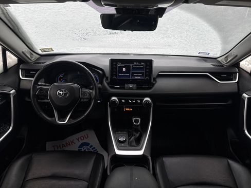 Used 2020 Toyota RAV4 Limited image 13
