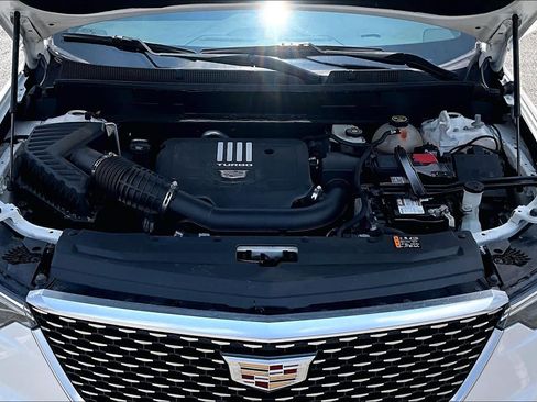 Used 2021 Cadillac XT6 Luxury FWD image 32