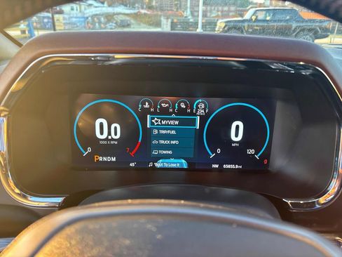 Used 2022 Ford F150 Lariat w/ Max Trailer Tow Package image 19