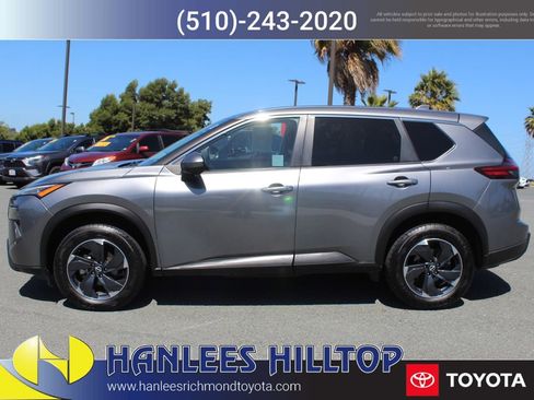 Used 2024 Nissan Rogue SV AWD/4WD image 2