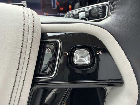 New 2026 Lincoln Aviator 2WD w/ Jet Appearance Package image 27