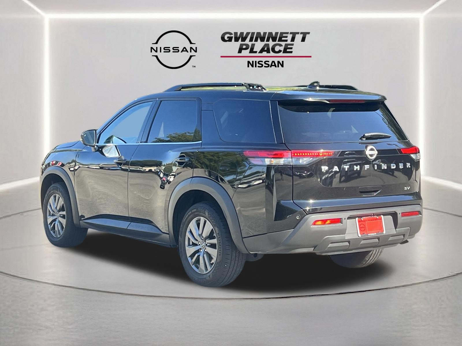 Used 2024 Nissan Pathfinder SV FWD image 23